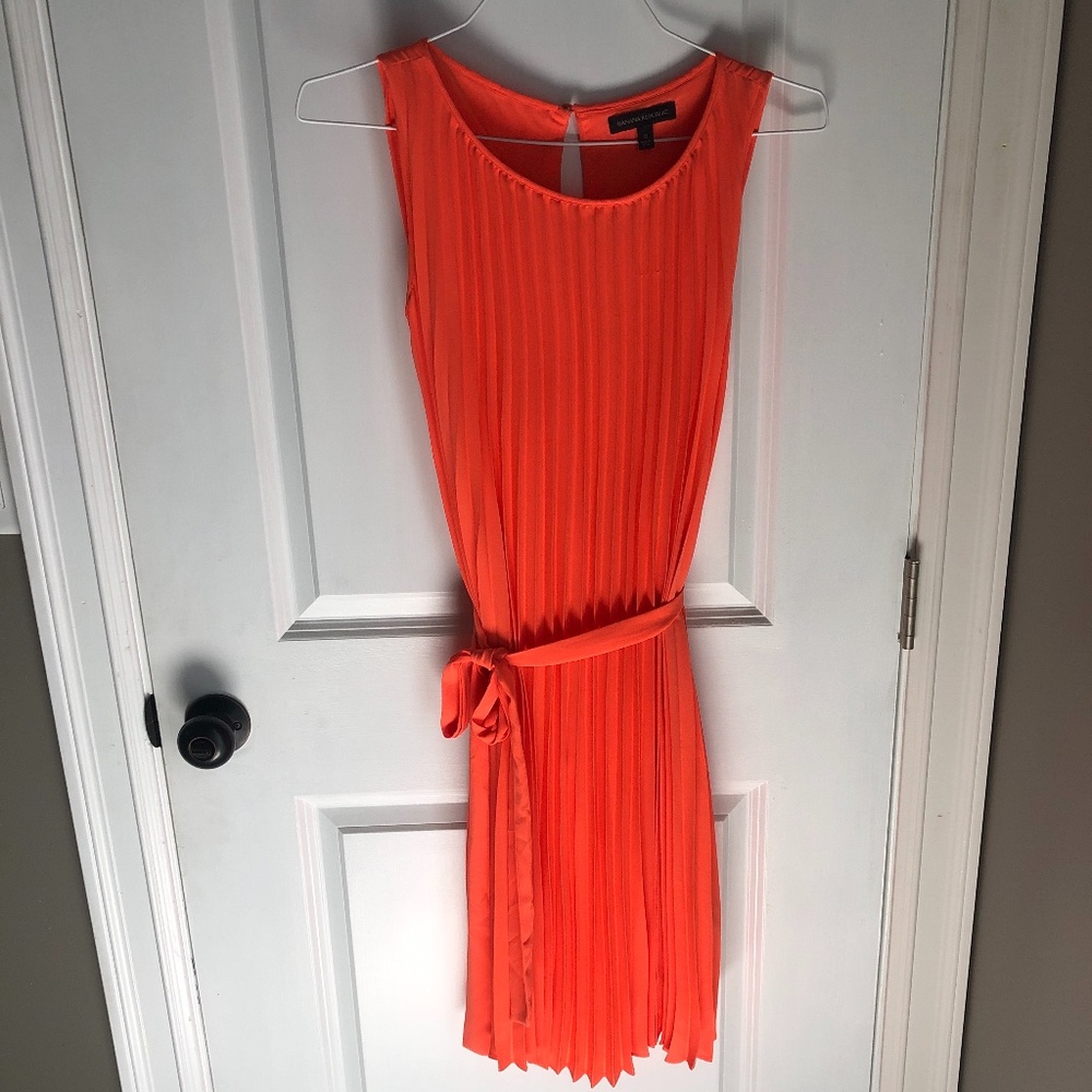 Banana Republic Pleated Cocktail Dress Size 0